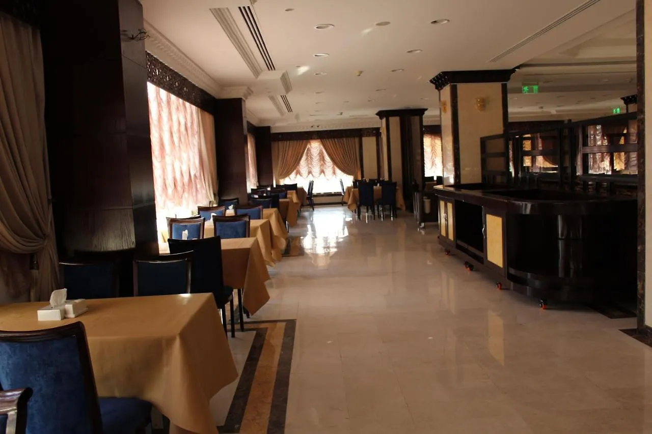 شركة الصنوبرة الفندقية فندق هوليدي فيلا المدينة Hotel