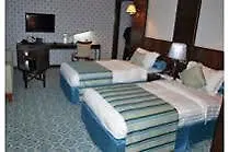 ** Hotel شركة الصنوبرة الفندقية فندق هوليدي فيلا المدينة Arabia Saudita