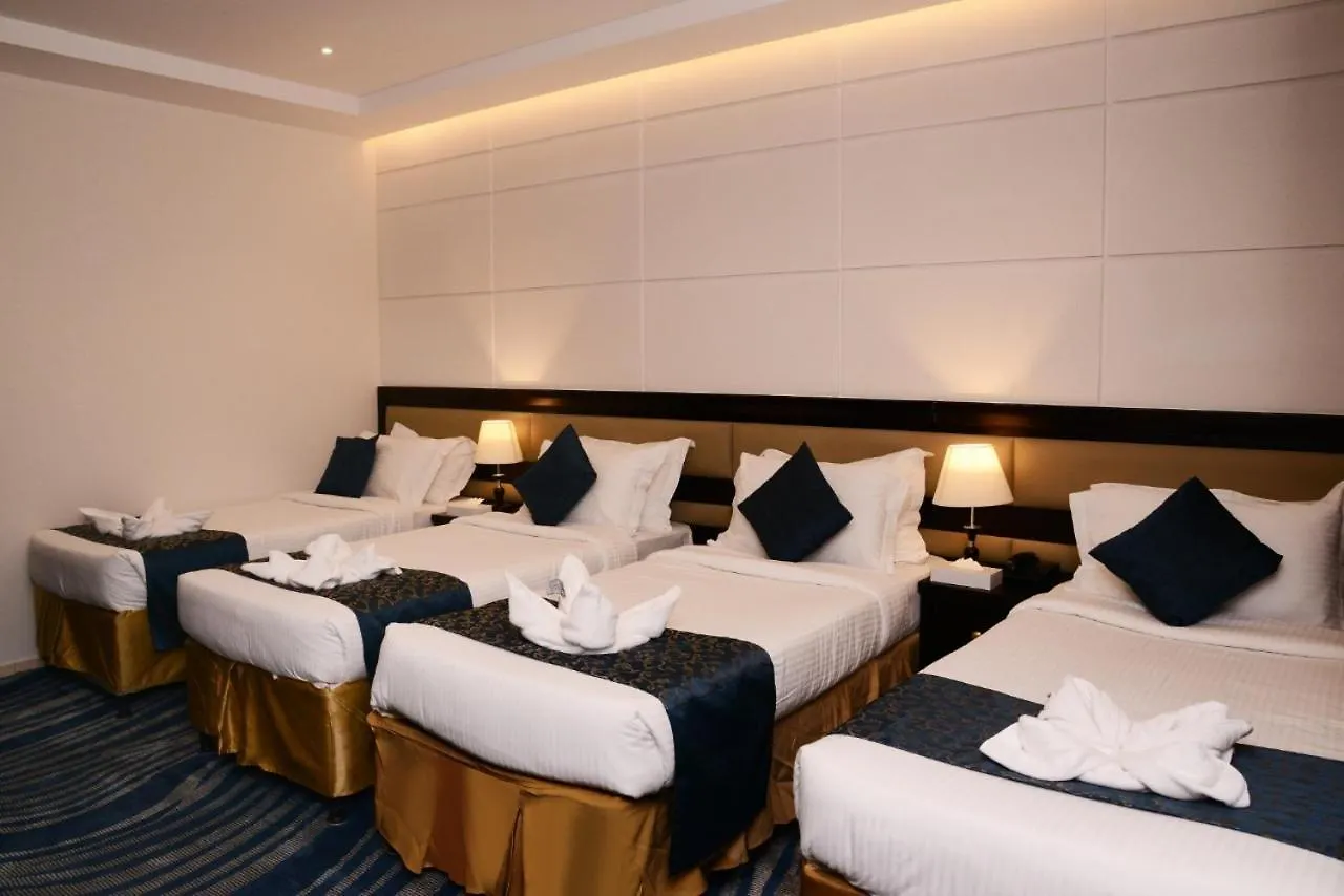 ** Hotel شركة الصنوبرة الفندقية فندق هوليدي فيلا المدينة Arabia Saudita