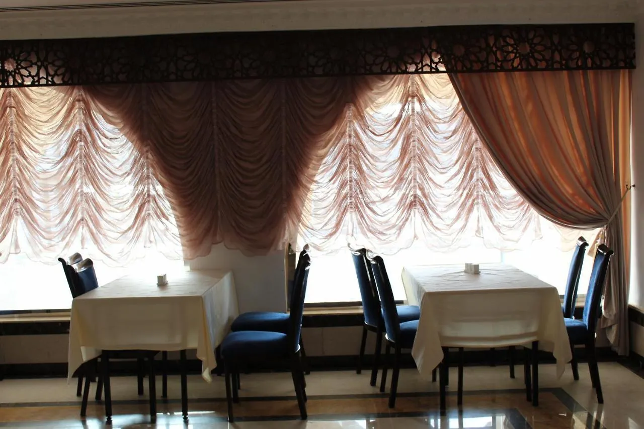 شركة الصنوبرة الفندقية فندق هوليدي فيلا المدينة Hotel